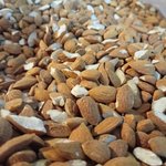 Almendras partidas